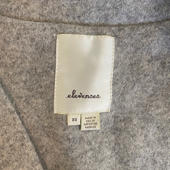 NWOT Sleeveless Wool Blazer - Picture 6 of 6